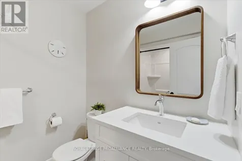 70 Livingwood Crescent Madoc ON K0K 2K0