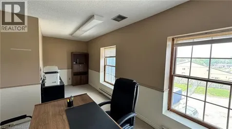 174 Stanley Street Brantford ON N3S 6P8