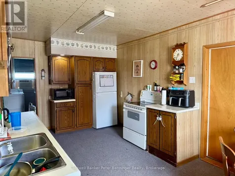 34 Mcgivern Street West Brockton ON N0G 2V0