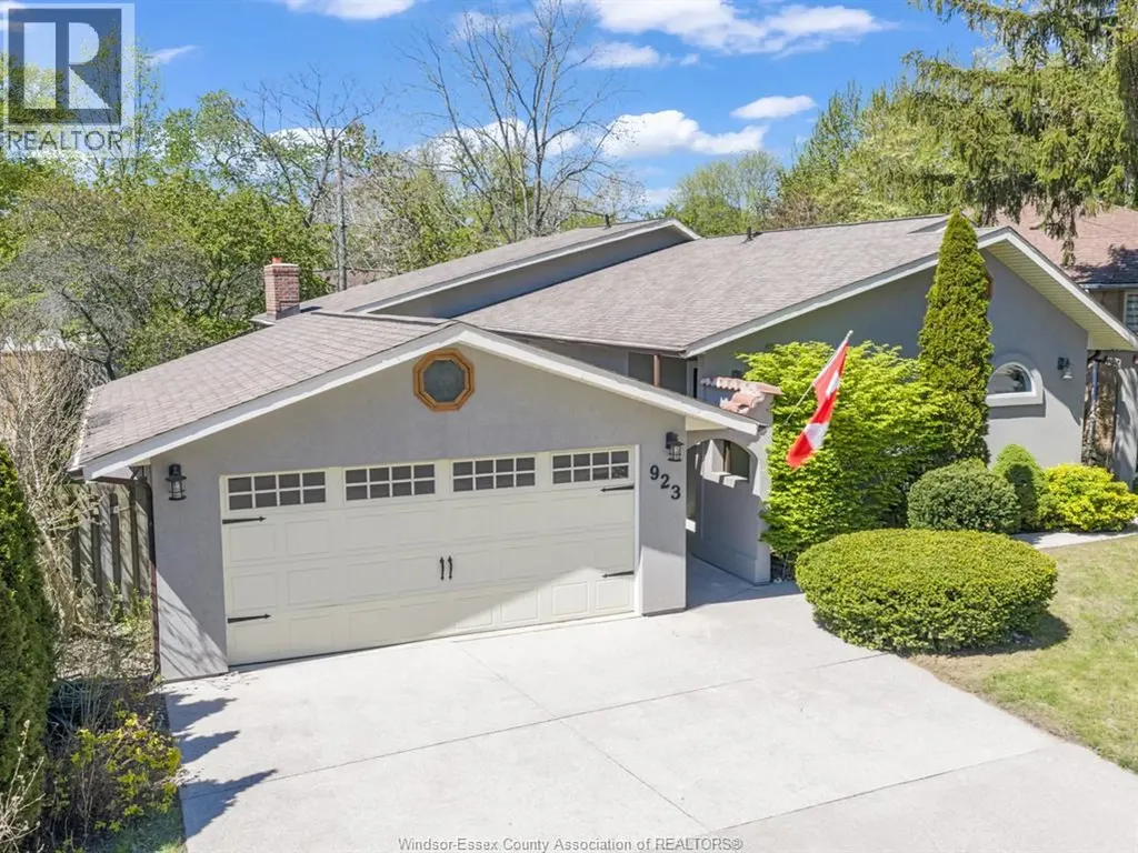 923 Lauzon Road Windsor ON N8S 3M4