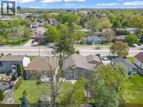 923 Lauzon Road Windsor ON N8S 3M4