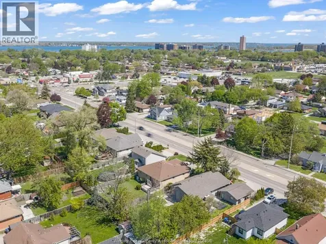 923 Lauzon Road Windsor ON N8S 3M4