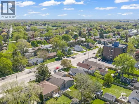 923 Lauzon Road Windsor ON N8S 3M4