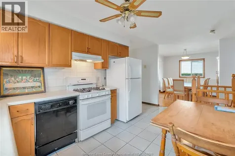 1042 Brookview Crescent Windsor ON N8W 5H3