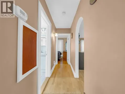 1488 Pierre Avenue Windsor ON N8X 4P3