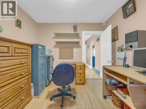 1488 Pierre Avenue Windsor ON N8X 4P3
