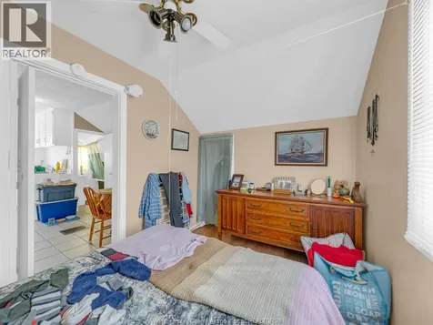 1488 Pierre Avenue Windsor ON N8X 4P3