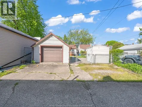 1488 Pierre Avenue Windsor ON N8X 4P3