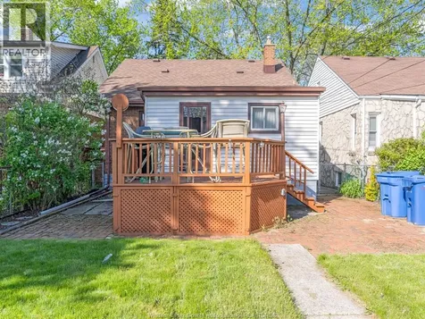 1488 Pierre Avenue Windsor ON N8X 4P3