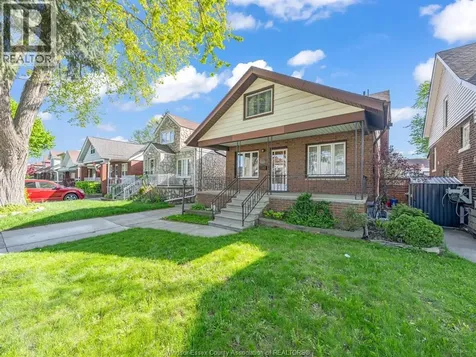 1488 Pierre Avenue Windsor ON N8X 4P3