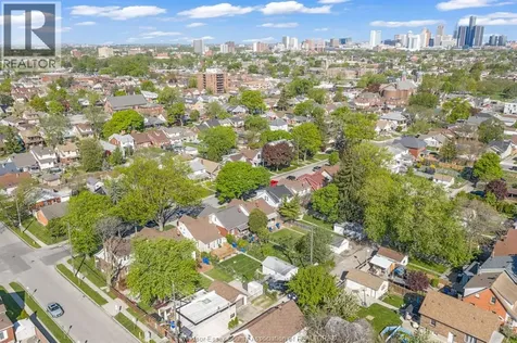 1488 Pierre Avenue Windsor ON N8X 4P3