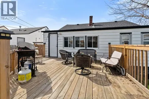 1522 Westcott Windsor ON N8Y 4C6