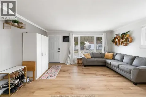 1522 Westcott Windsor ON N8Y 4C6