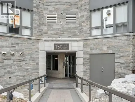 15 Jacksway Crescent London ON N5X 3T8