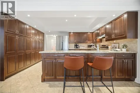 1122 Berkshire Court Oakville ON L6M 2L6