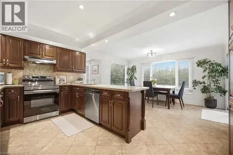 1122 Berkshire Court Oakville ON L6M 2L6