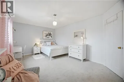 1122 Berkshire Court Oakville ON L6M 2L6