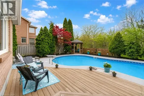1122 Berkshire Court Oakville ON L6M 2L6