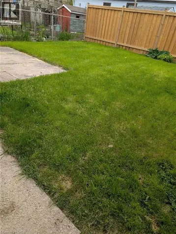 174 London Street North Hamilton ON L8H 4C2