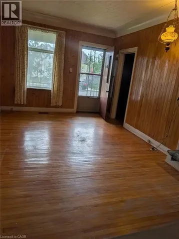 174 London Street North Hamilton ON L8H 4C2