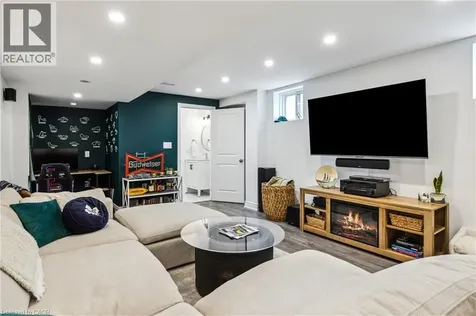 54 Nisbet Boulevard Waterdown ON L8B 0Y3