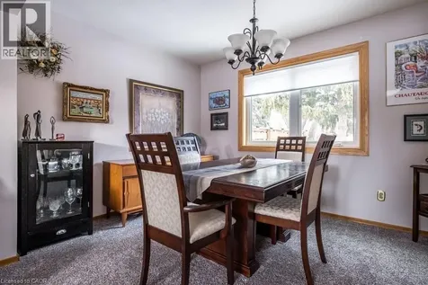 19 Chateau Court Hamilton ON L9C 5P3