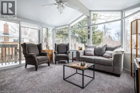 19 Chateau Court Hamilton ON L9C 5P3
