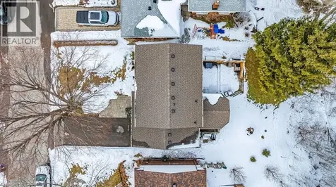 19 Chateau Court Hamilton ON L9C 5P3