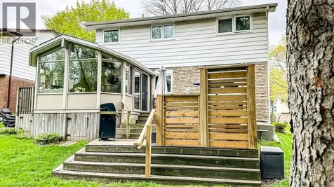 19 Chateau Court Hamilton ON L9C 5P3