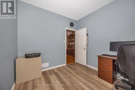 102 Mosswood Court Ottawa ON K1V 0N6