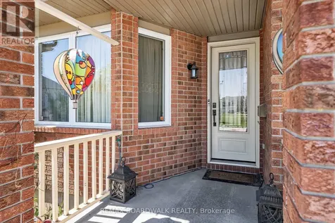 102 Mosswood Court Ottawa ON K1V 0N6