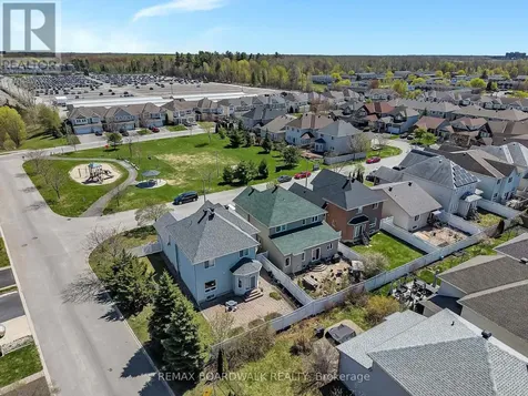102 Mosswood Court Ottawa ON K1V 0N6