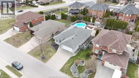 571 Banwell Road Windsor ON N8P 1J8