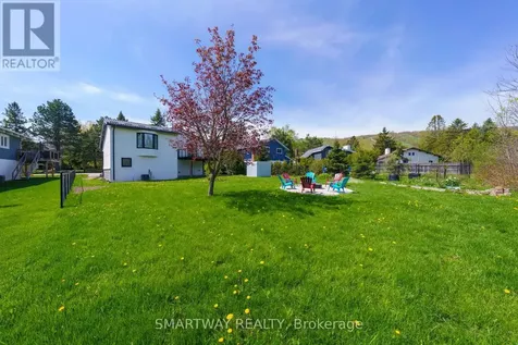 107 Campbell Crescent Blue Mountains ON L9Y 0P9