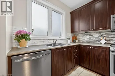 136 Whitwell Way Binbrook ON L0R 1C0