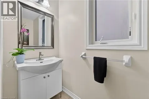 136 Whitwell Way Binbrook ON L0R 1C0