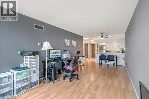 25 Agnes Street Mississauga ON L5B 3X7