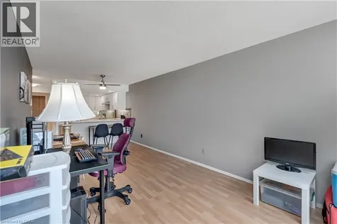 25 Agnes Street Mississauga ON L5B 3X7