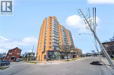 25 Agnes Street Mississauga ON L5B 3X7