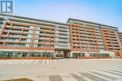 99 Eagle Rock Way Vaughan ON L6A 5A7