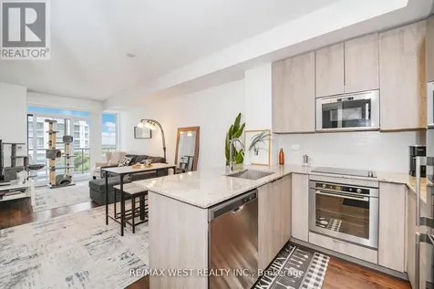 99 Eagle Rock Way Vaughan ON L6A 5A7