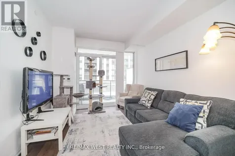 99 Eagle Rock Way Vaughan ON L6A 5A7