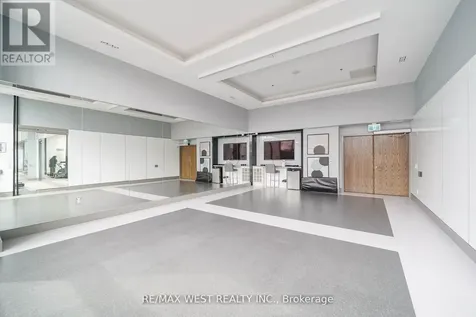 99 Eagle Rock Way Vaughan ON L6A 5A7