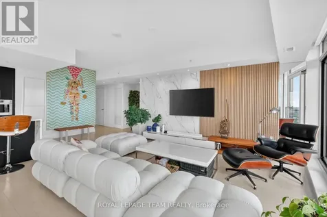 805 Carling Avenue Ottawa ON K1S 5W9