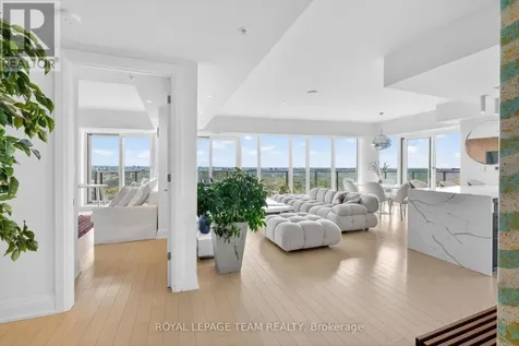 805 Carling Avenue Ottawa ON K1S 5W9