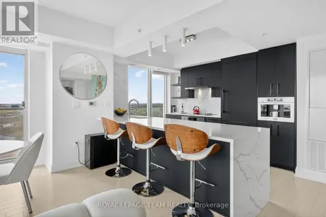 805 Carling Avenue Ottawa ON K1S 5W9