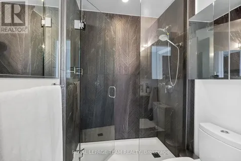 805 Carling Avenue Ottawa ON K1S 5W9