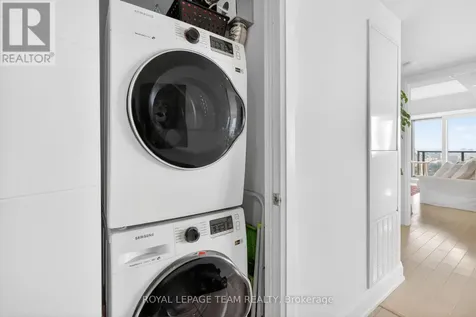805 Carling Avenue Ottawa ON K1S 5W9