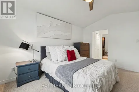 5 Sundew Court West Ottawa ON K2S 1Z5