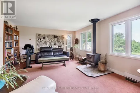 2553 Galetta Sideroad Ottawa ON K0A 1X0